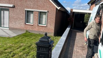 Muurafdekkers plaatsen en voegen Waverveen